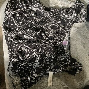 No Boundaries Black and White Short Sleeve Tee